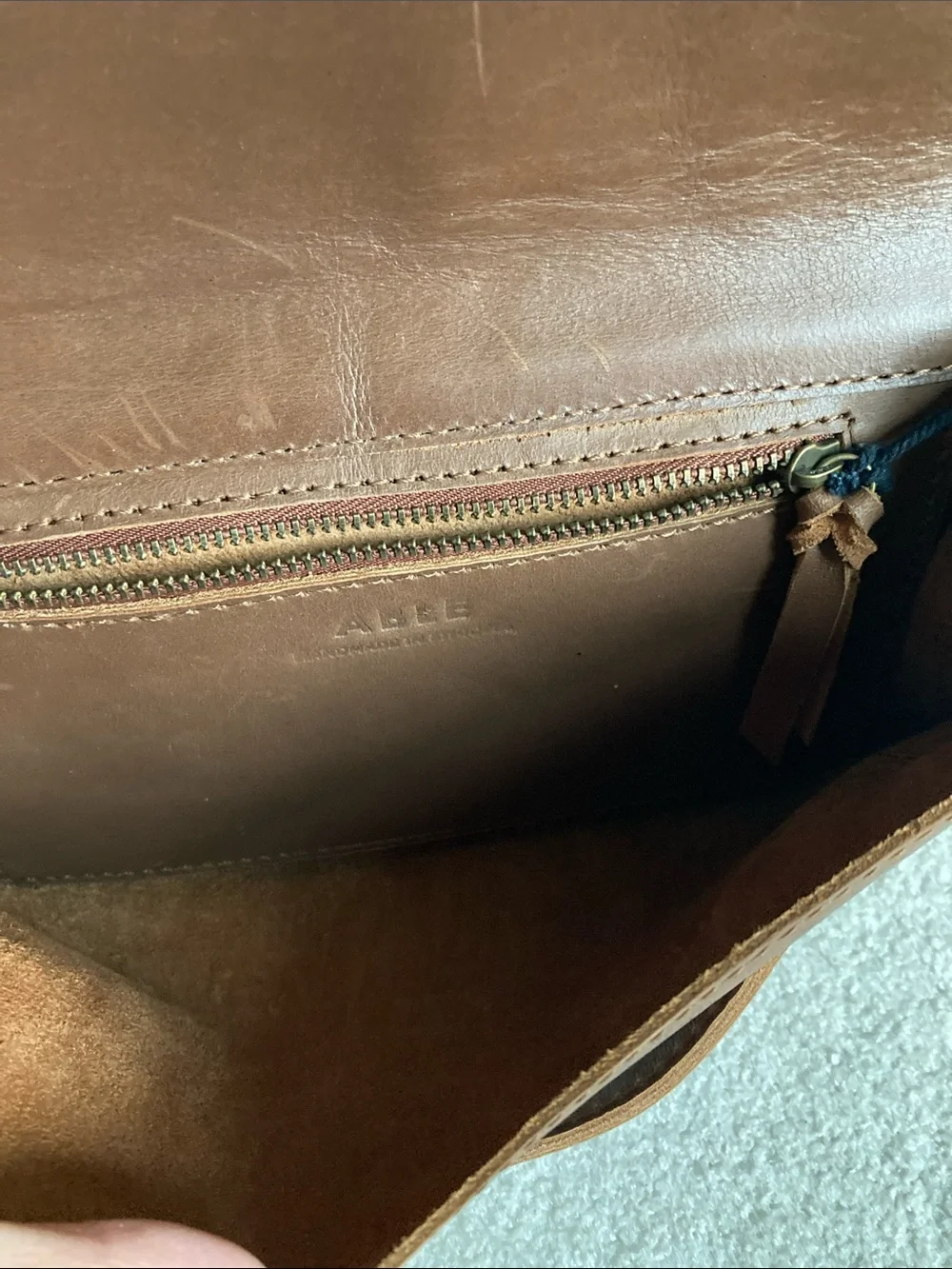 ABLE mare handle clutch in whisky